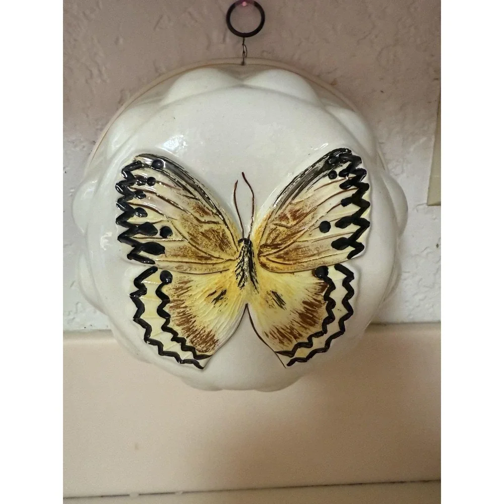 Vintage Ceramic Butterfly Jelly Mold/Wall Hanging‎ Kitchen Art Kitschy 8.5